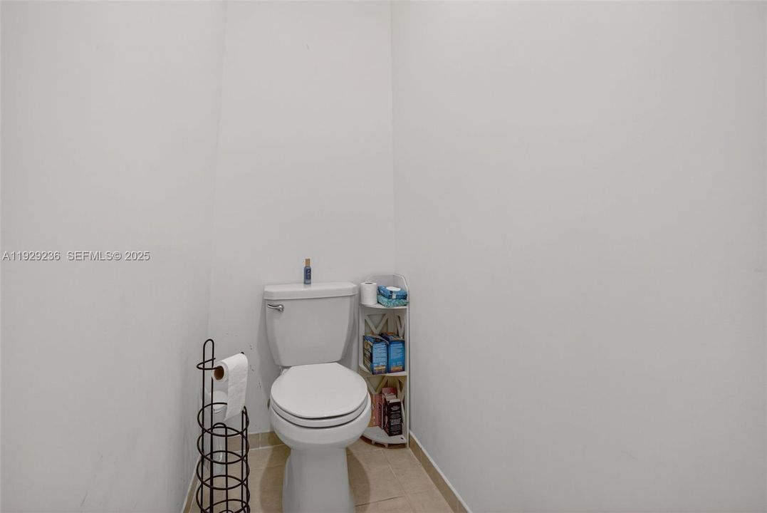 For Sale: $575,000 (4 beds, 2 baths, 2598 Square Feet)