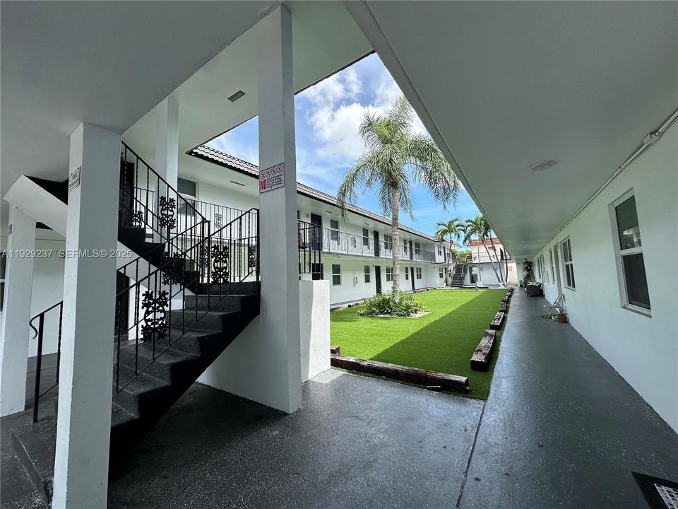 En Renta: $1,695 (1 camas, 1 baños, 700 Pies cuadrados)