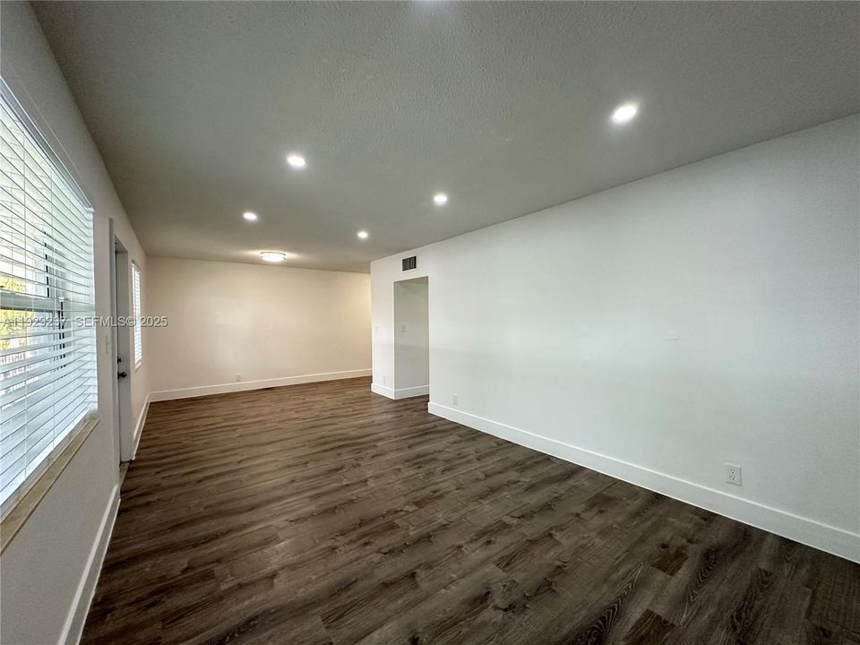 En Renta: $1,695 (1 camas, 1 baños, 700 Pies cuadrados)