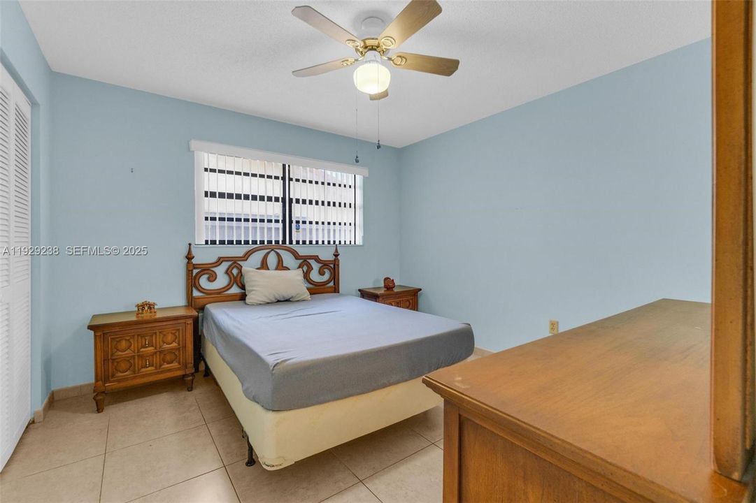 Active With Contract: $550,000 (3 beds, 2 baths, 1775 Square Feet)