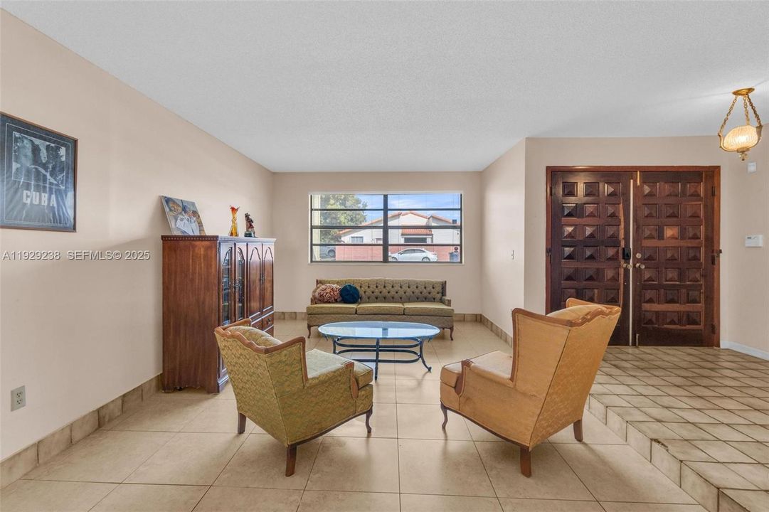 Active With Contract: $550,000 (3 beds, 2 baths, 1775 Square Feet)