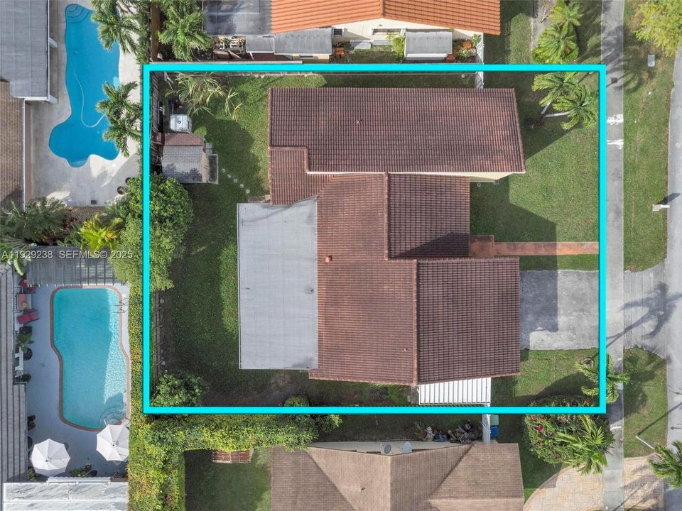 Active With Contract: $550,000 (3 beds, 2 baths, 1775 Square Feet)