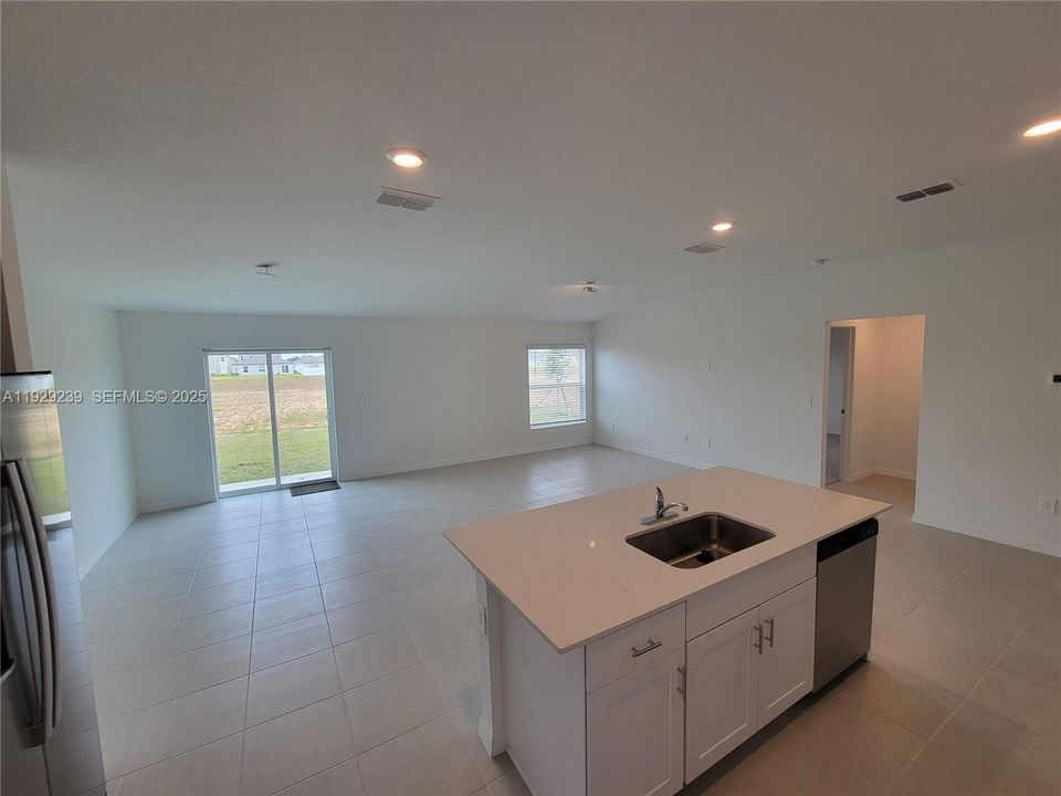 En Renta: $2,500 (5 camas, 3 baños, 0 Pies cuadrados)