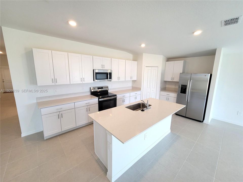 En Renta: $2,500 (5 camas, 3 baños, 0 Pies cuadrados)