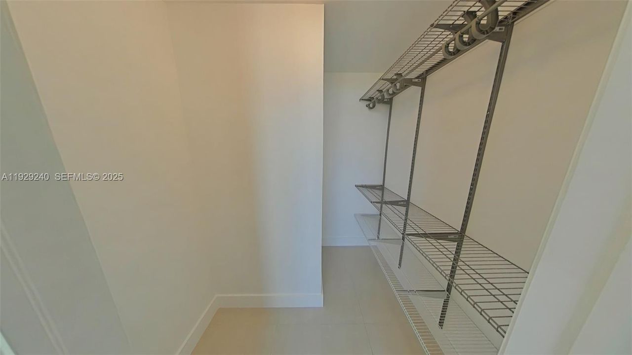 En Venta: $690,000 (2 camas, 2 baños, 1181 Pies cuadrados)