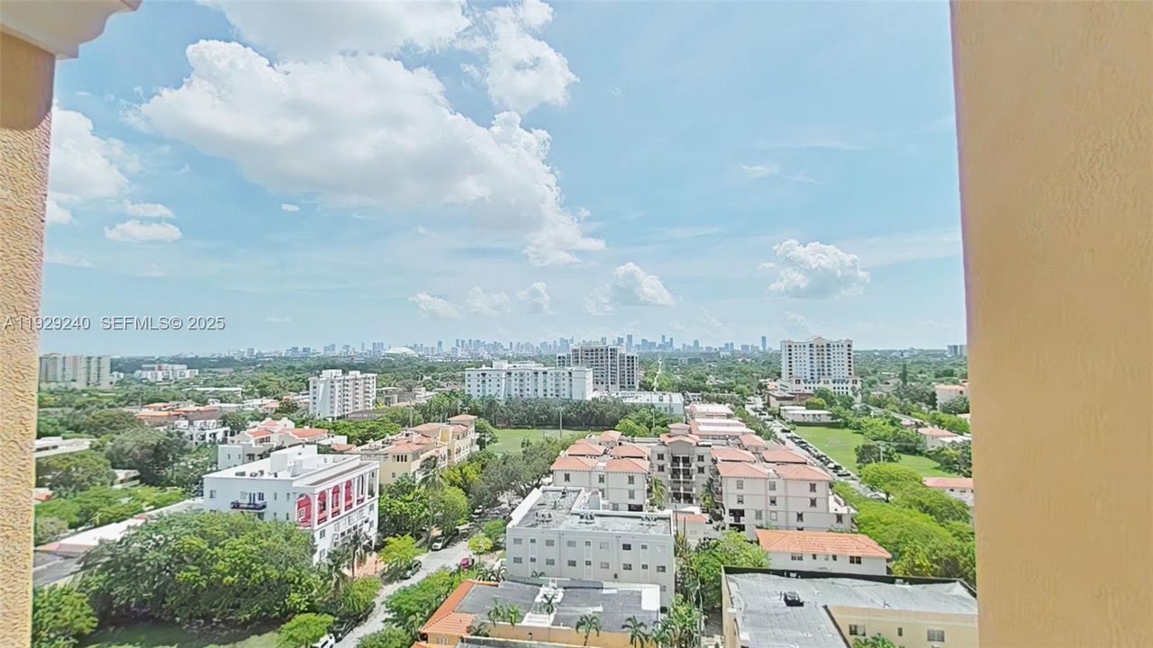 En Venta: $690,000 (2 camas, 2 baños, 1181 Pies cuadrados)