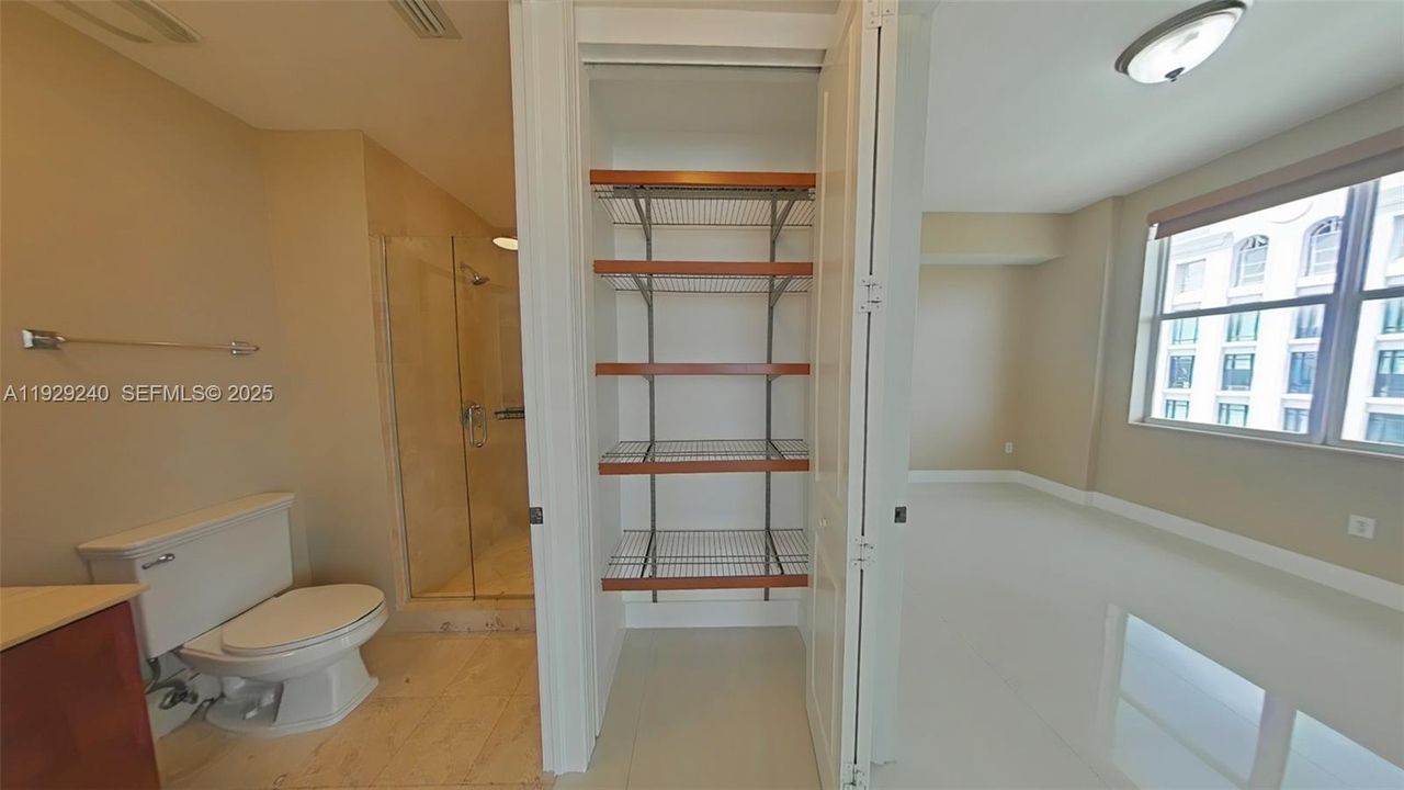 En Venta: $690,000 (2 camas, 2 baños, 1181 Pies cuadrados)