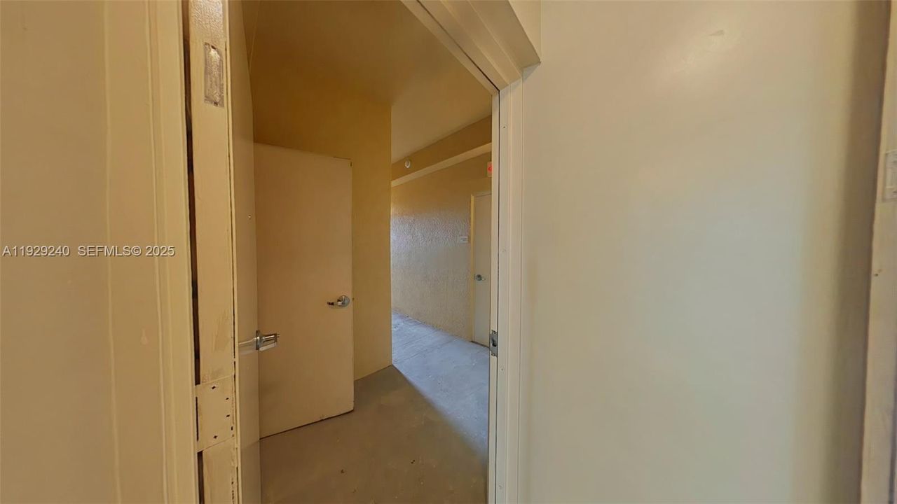 En Venta: $690,000 (2 camas, 2 baños, 1181 Pies cuadrados)