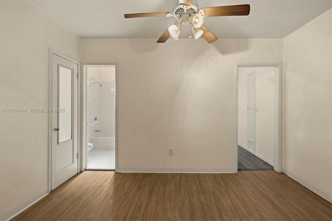 出租: $1,750 (0 贝兹, 1 浴室, 600 平方英尺)