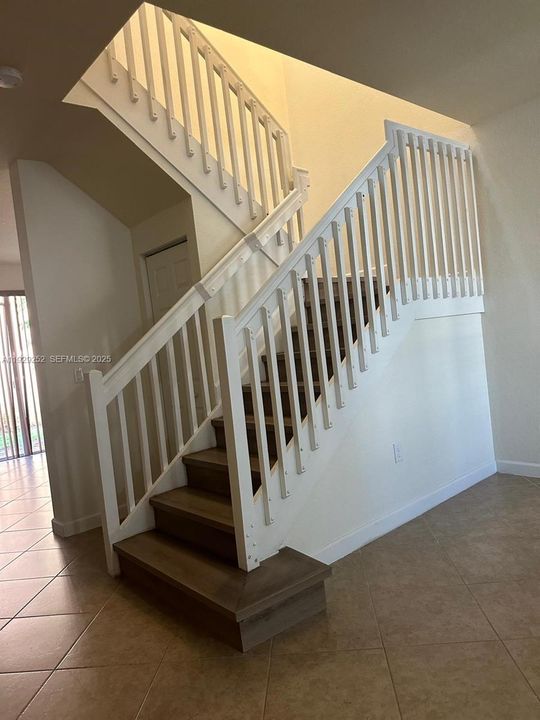 For Rent: $3,200 (3 beds, 2 baths, 1742 Square Feet)