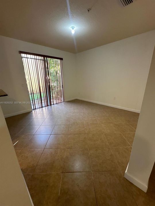 For Rent: $3,200 (3 beds, 2 baths, 1742 Square Feet)