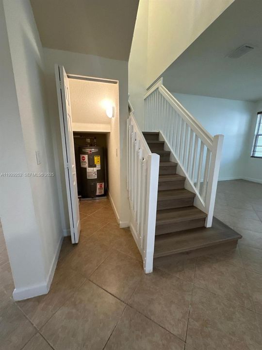 For Rent: $3,200 (3 beds, 2 baths, 1742 Square Feet)