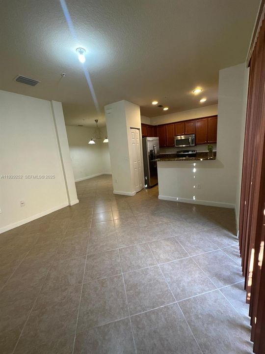 For Rent: $3,200 (3 beds, 2 baths, 1742 Square Feet)