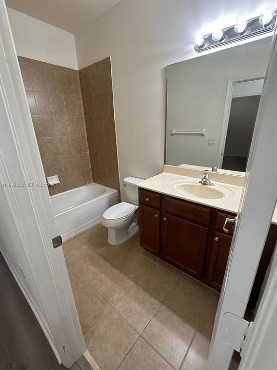 For Rent: $3,200 (3 beds, 2 baths, 1742 Square Feet)