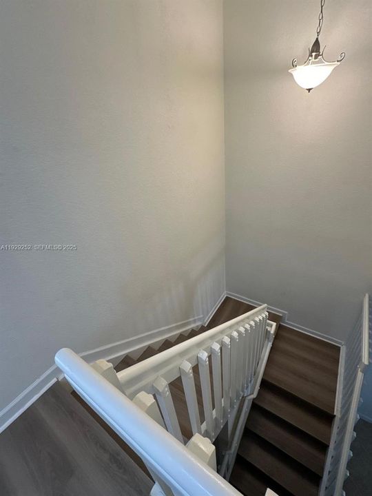 For Rent: $3,200 (3 beds, 2 baths, 1742 Square Feet)