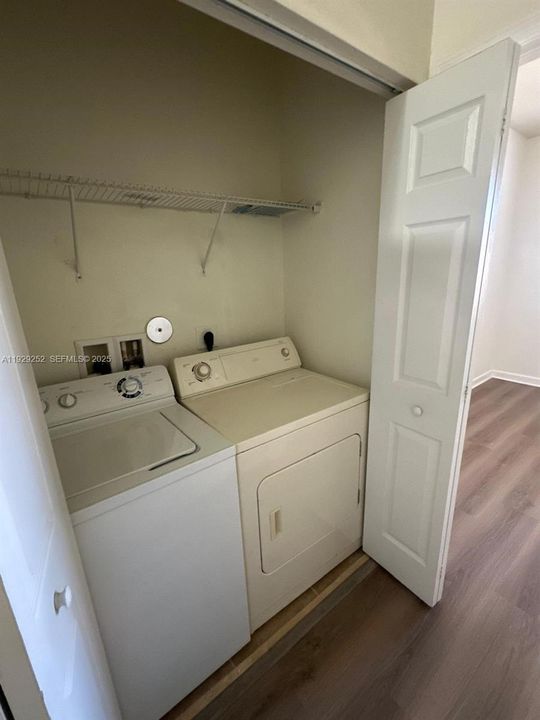 For Rent: $3,200 (3 beds, 2 baths, 1742 Square Feet)