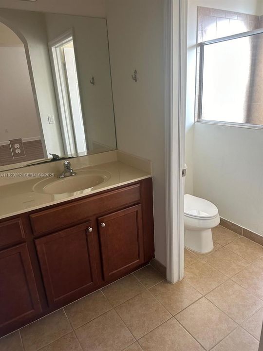 For Rent: $3,200 (3 beds, 2 baths, 1742 Square Feet)