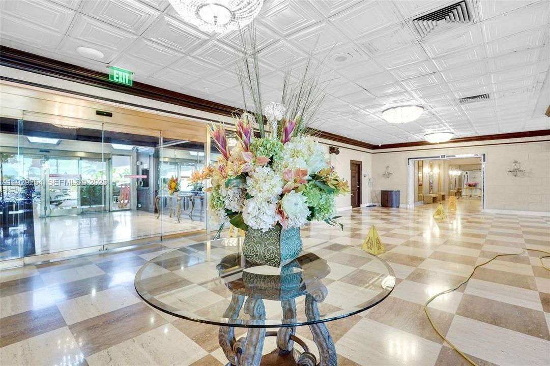 В аренду: $2,750 (1 спален, 1 ванн, 896 Квадратных фут)