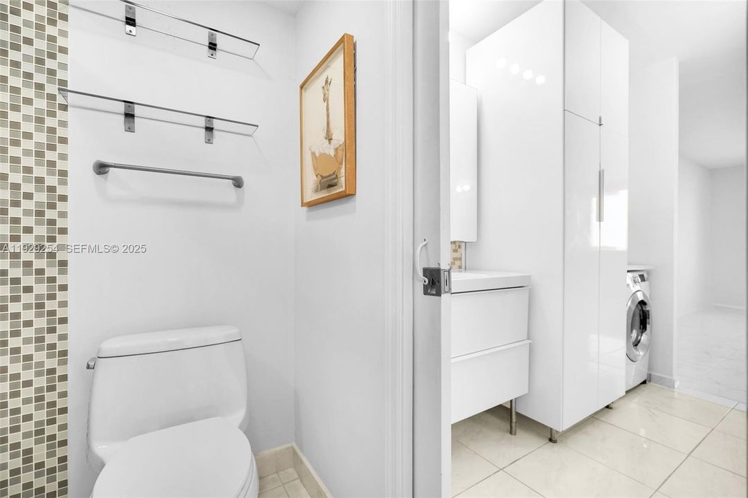 В аренду: $2,750 (1 спален, 1 ванн, 896 Квадратных фут)