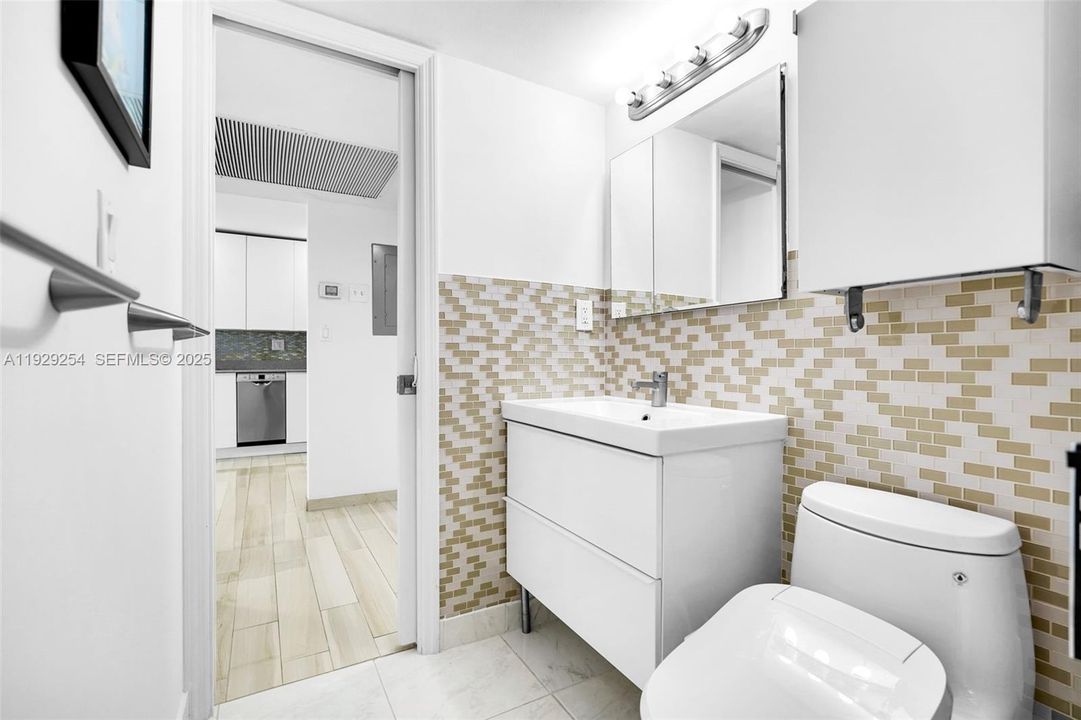 В аренду: $2,750 (1 спален, 1 ванн, 896 Квадратных фут)