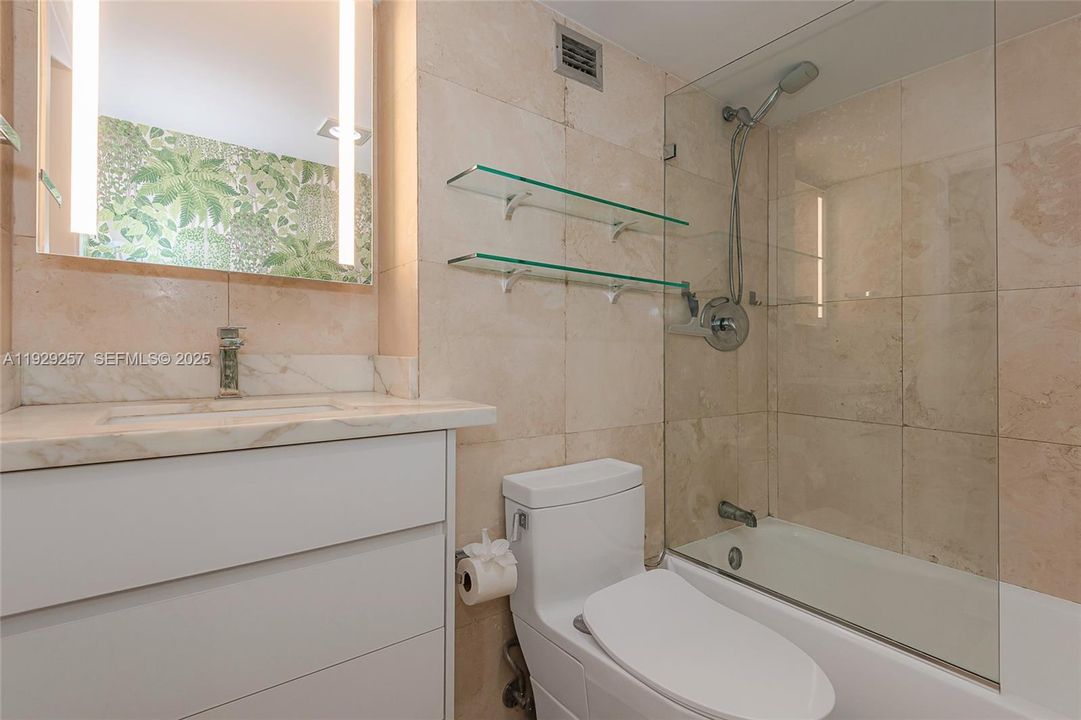 待售: $530,000 (1 贝兹, 1 浴室, 804 平方英尺)