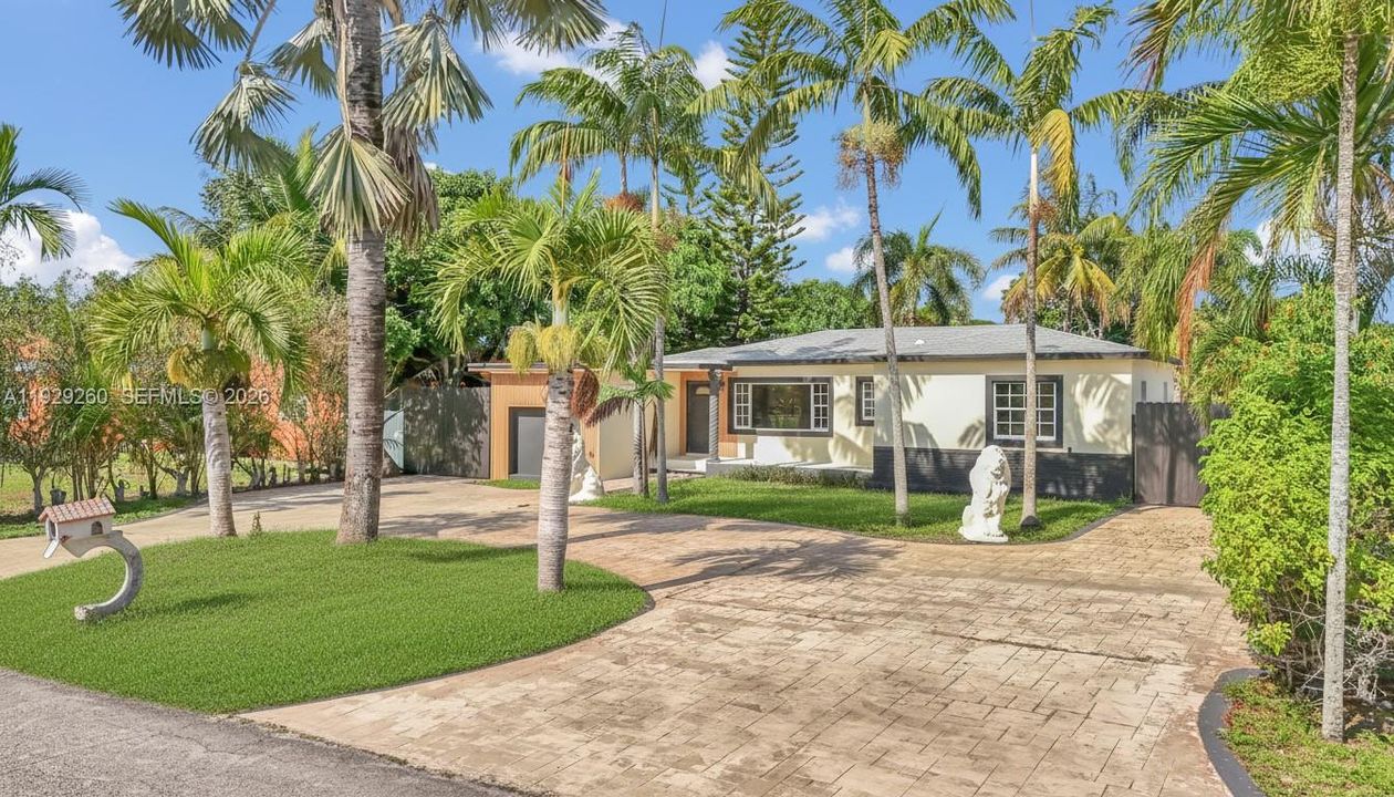 For Sale: $624,990 (4 beds, 2 baths, 1745 Square Feet)