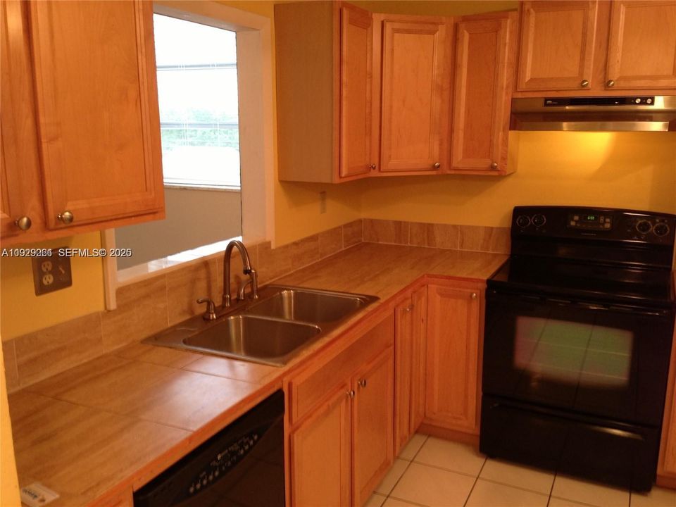 En Venta: $170,000 (1 camas, 1 baños, 940 Pies cuadrados)