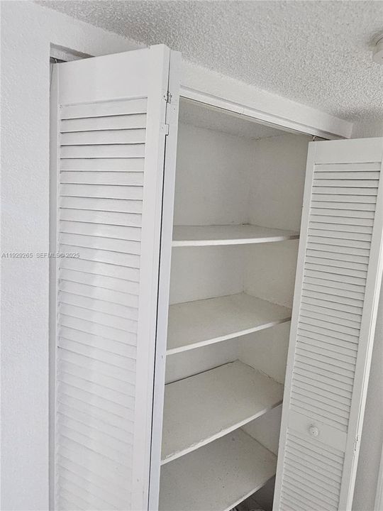 В аренду: $2,000 (2 спален, 2 ванн, 960 Квадратных фут)