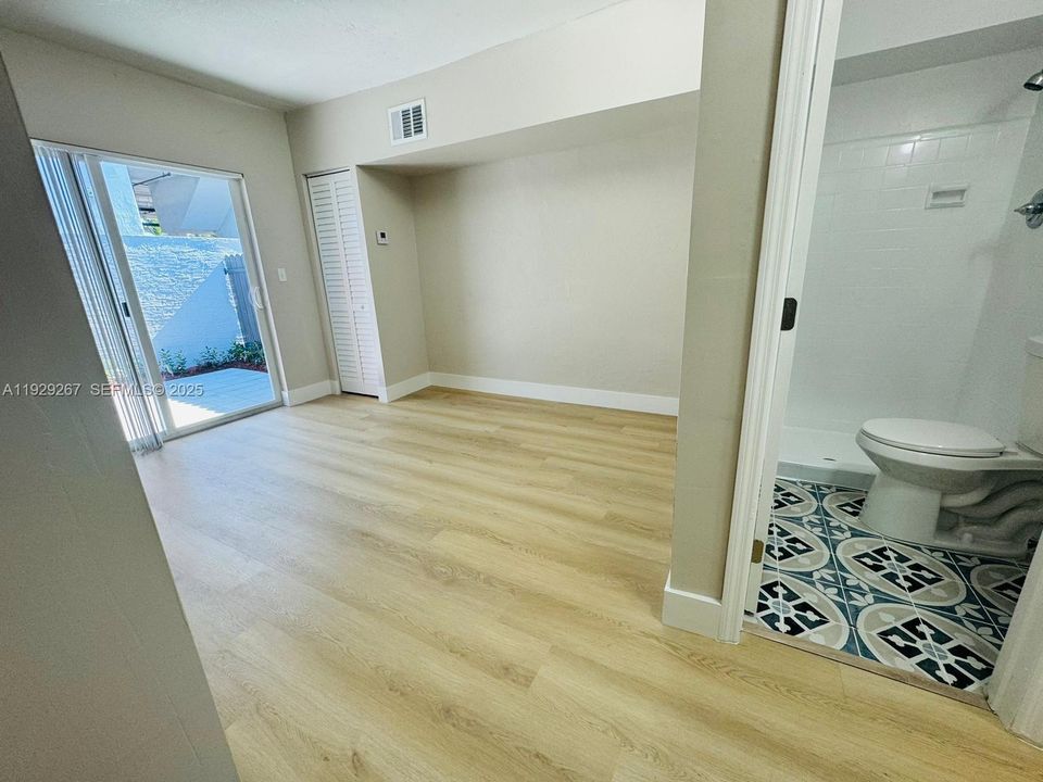 В аренду: $1,725 (1 спален, 1 ванн, 0 Квадратных фут)