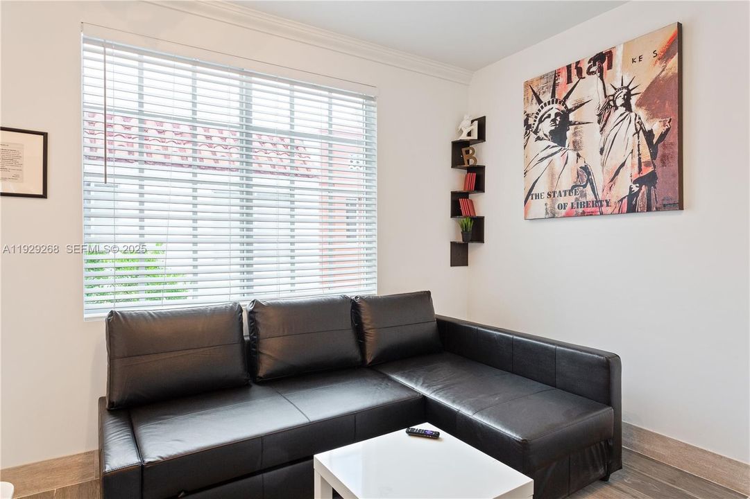 待售: $7,250,000 (0 贝兹, 0 浴室, 816 平方英尺)