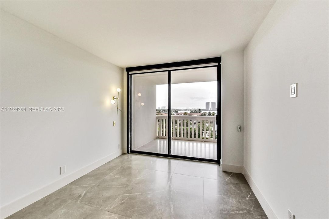 For Rent: $5,500 (3 beds, 2 baths, 1520 Square Feet)