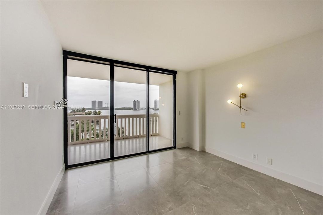 For Rent: $5,500 (3 beds, 2 baths, 1520 Square Feet)