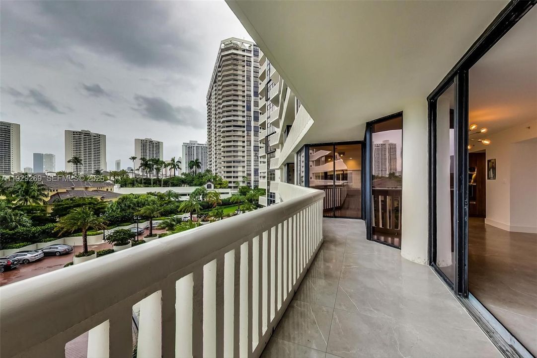 For Rent: $5,500 (3 beds, 2 baths, 1520 Square Feet)