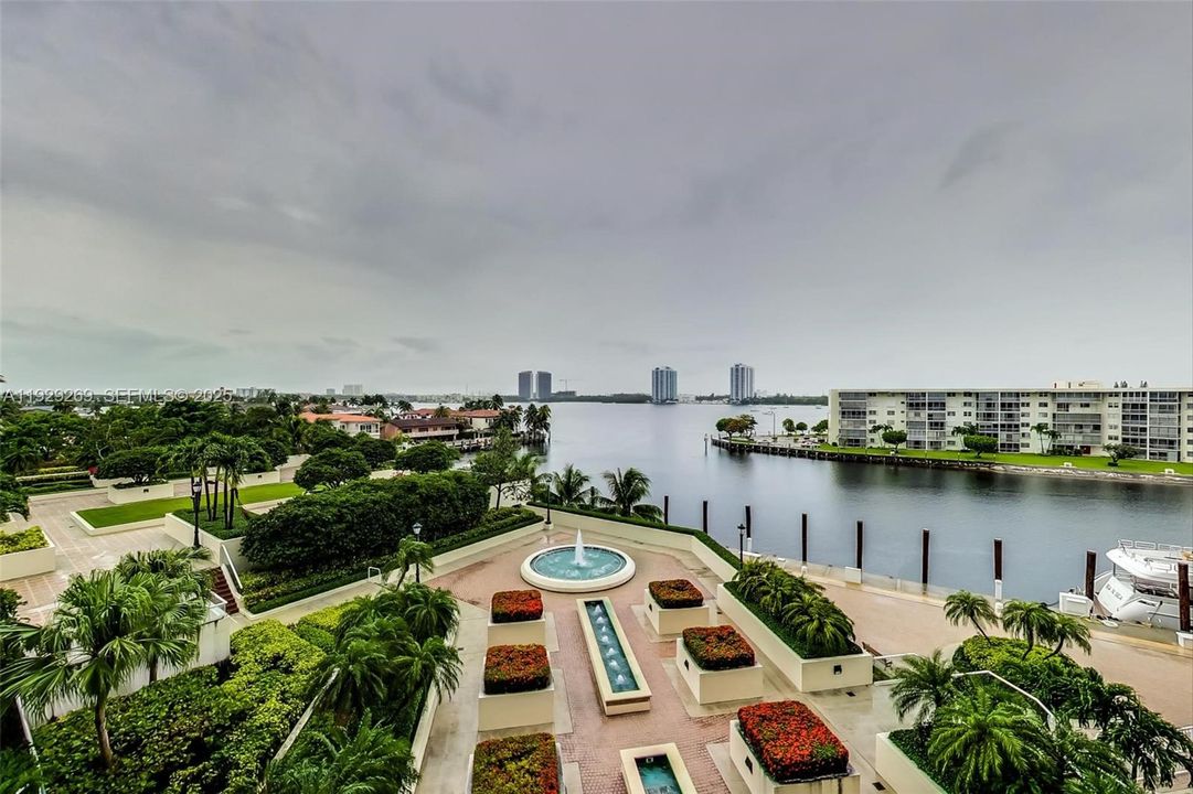 For Rent: $5,500 (3 beds, 2 baths, 1520 Square Feet)