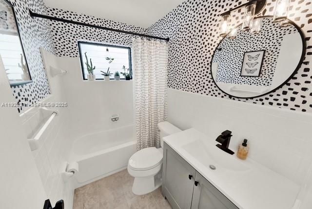 В аренду: $1,850 (0 спален, 1 ванн, 380 Квадратных фут)