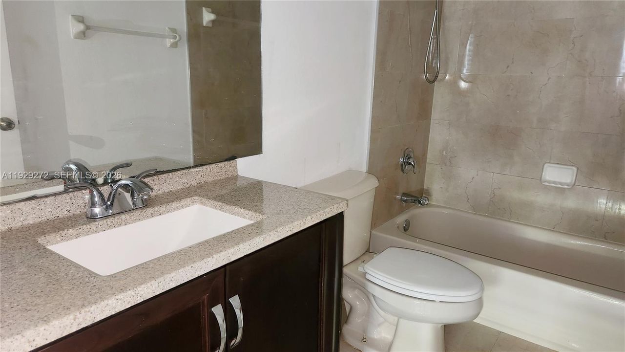 For Rent: $2,200 (3 beds, 3 baths, 0 Square Feet)