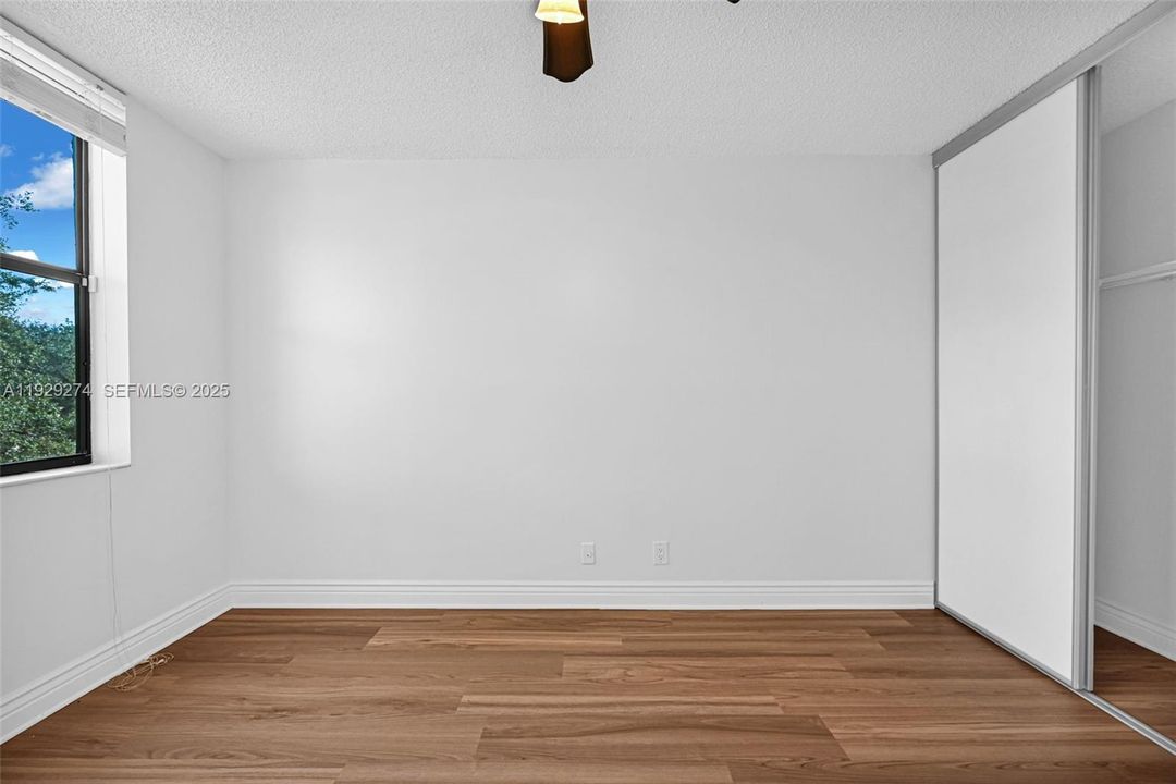 出租: $2,200 (2 贝兹, 2 浴室, 1340 平方英尺)