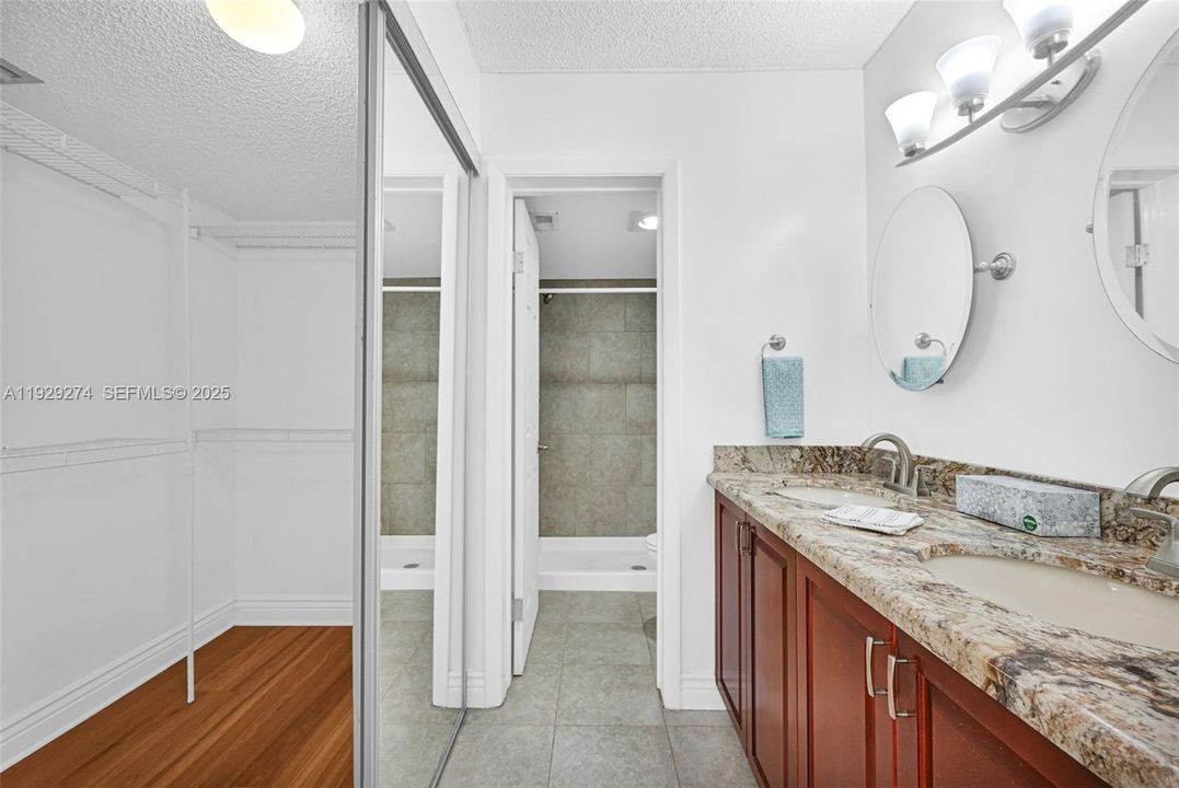 出租: $2,200 (2 贝兹, 2 浴室, 1340 平方英尺)