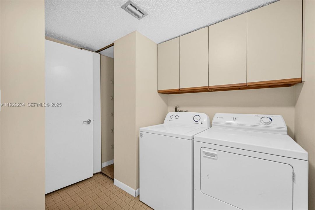 出租: $2,200 (2 贝兹, 2 浴室, 1340 平方英尺)