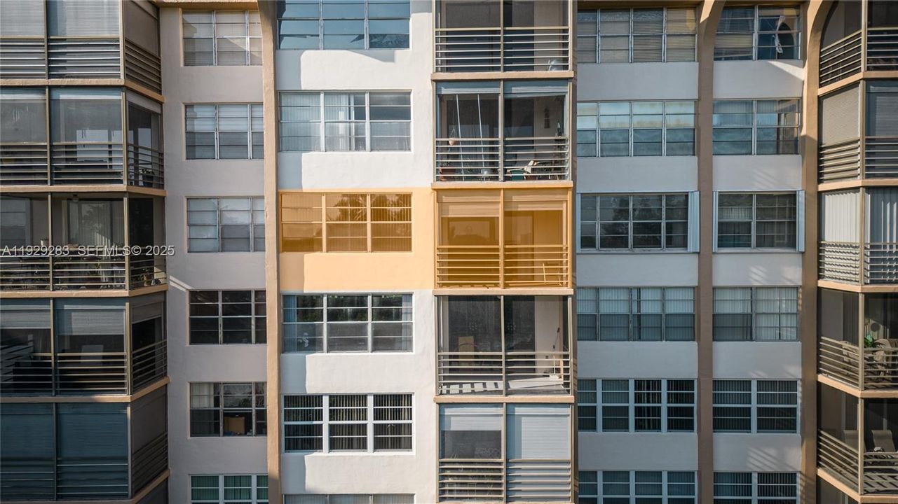 待售: $149,995 (1 贝兹, 1 浴室, 740 平方英尺)