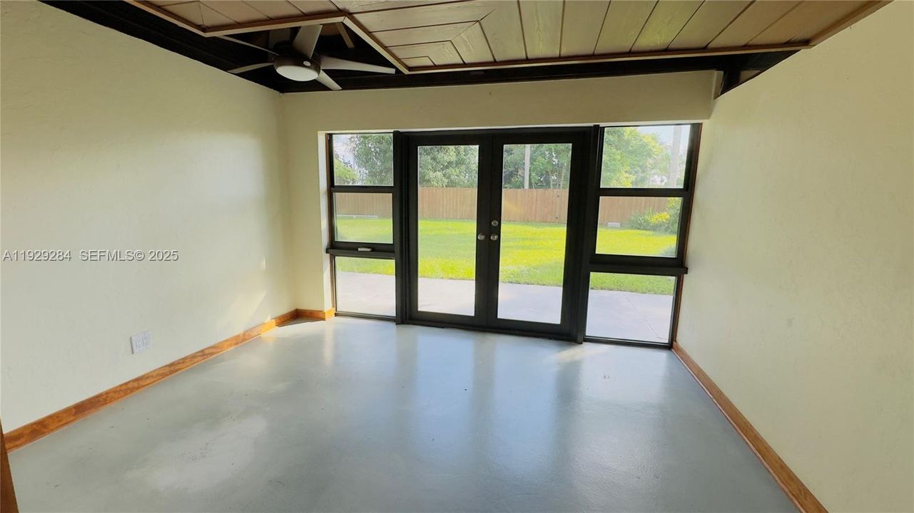 For Rent: $4,500 (2 beds, 2 baths, 2532 Square Feet)