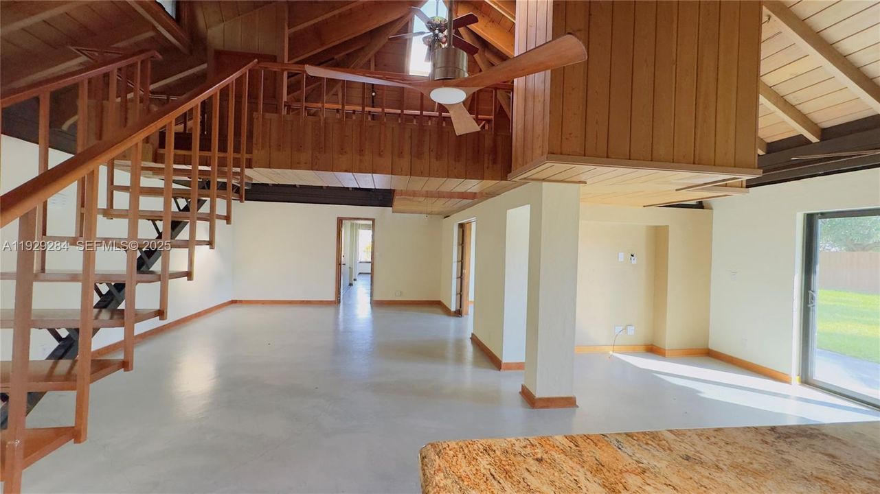 For Rent: $4,500 (2 beds, 2 baths, 2532 Square Feet)