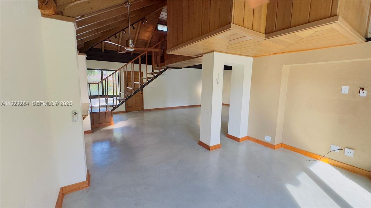 For Rent: $4,500 (2 beds, 2 baths, 2532 Square Feet)