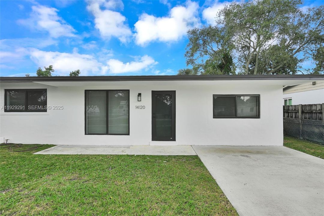 For Sale: $599,000 (4 beds, 3 baths, 1456 Square Feet)