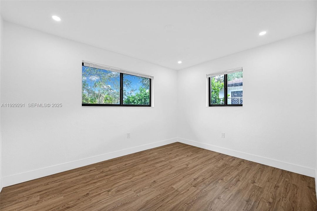 For Sale: $599,000 (4 beds, 3 baths, 1456 Square Feet)