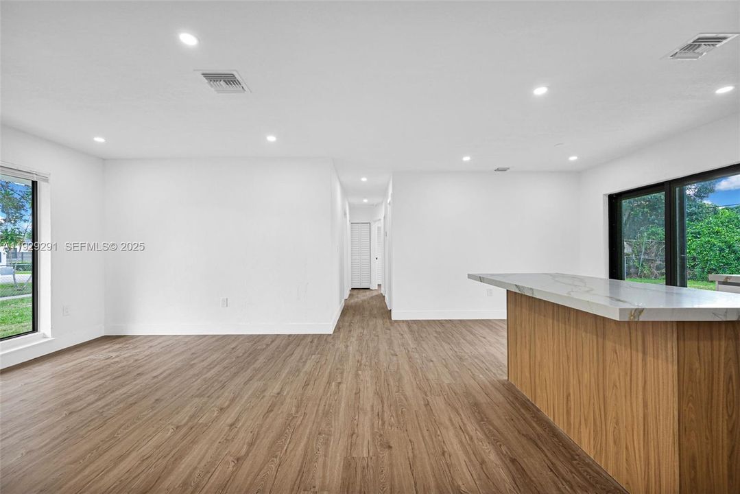 For Sale: $599,000 (4 beds, 3 baths, 1456 Square Feet)