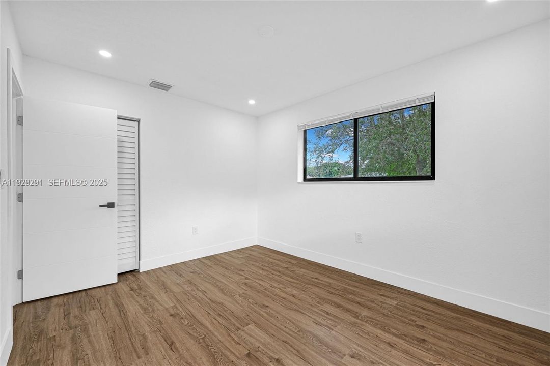 For Sale: $599,000 (4 beds, 3 baths, 1456 Square Feet)