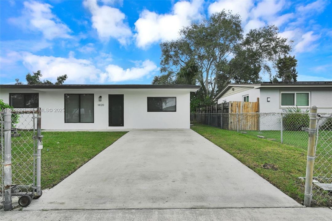 For Sale: $599,000 (4 beds, 3 baths, 1456 Square Feet)