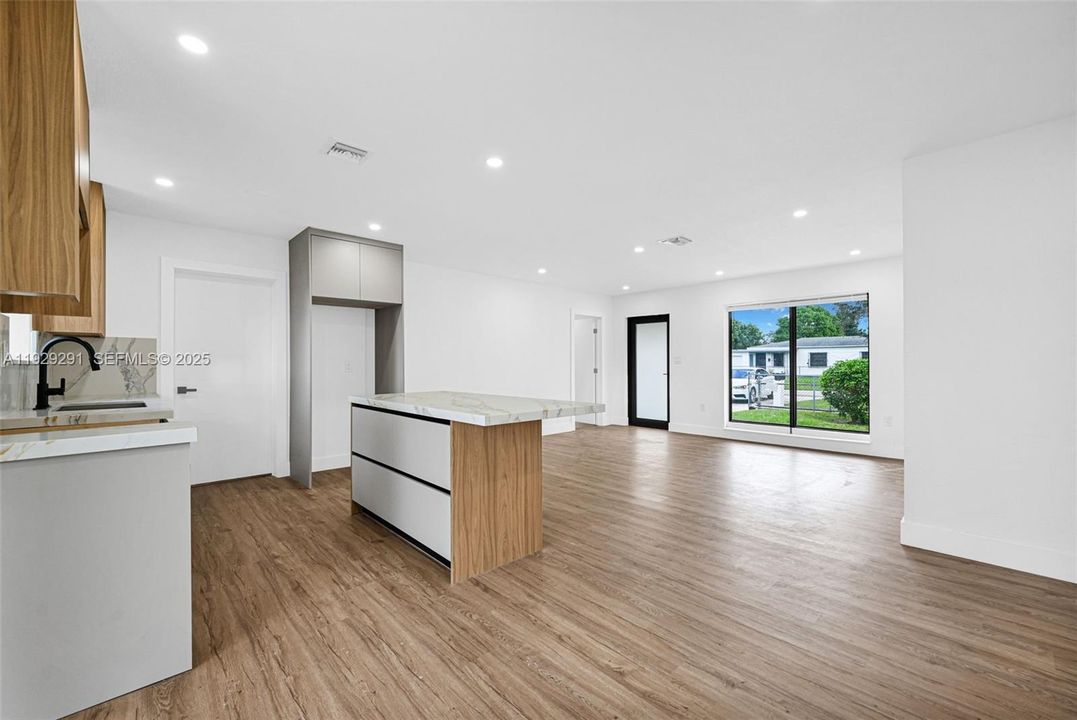 For Sale: $599,000 (4 beds, 3 baths, 1456 Square Feet)