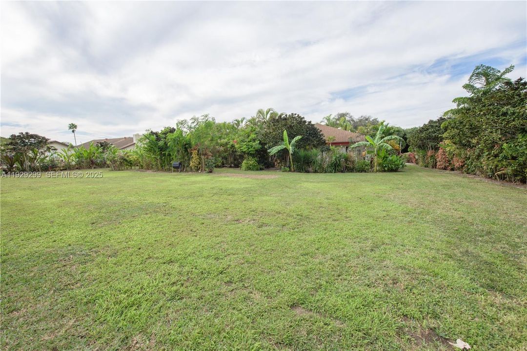 На продажу: $849,900 (3 спален, 3 ванн, 2300 Квадратных фут)